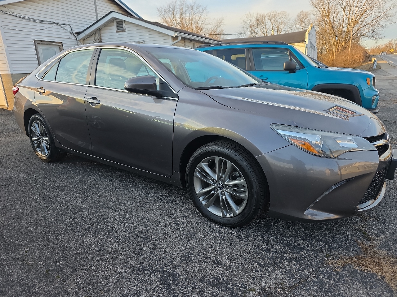 Toyota Camry 4dr Sdn I4 Auto SE w/Special Edition Pkg (Natl) 2016