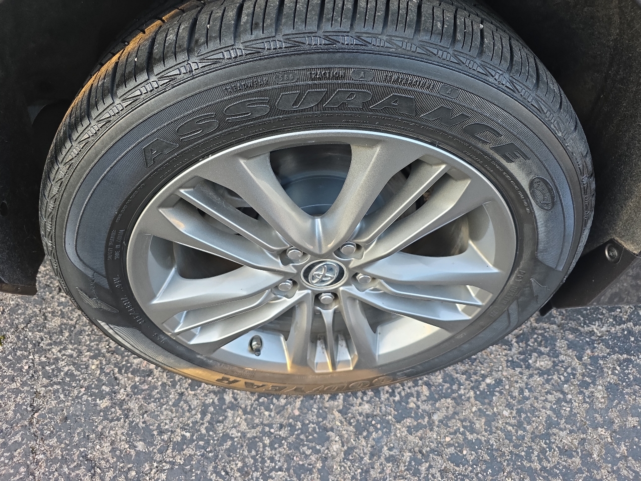 Toyota Camry 4dr Sdn I4 Auto SE w/Special Edition Pkg (Natl) 2016