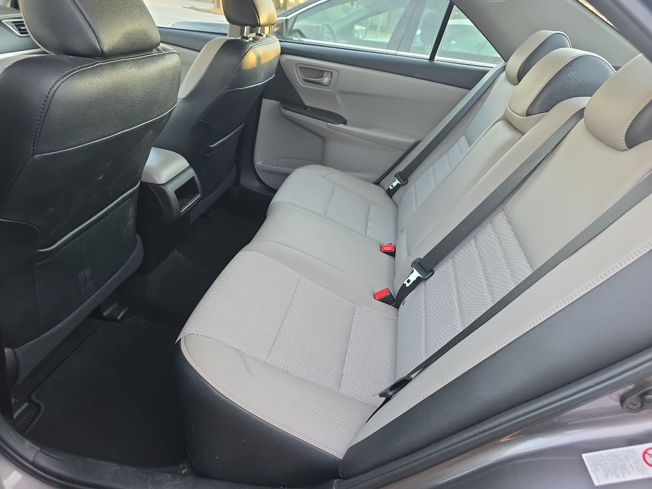 Toyota Camry 4dr Sdn I4 Auto SE w/Special Edition Pkg (Natl) 2016