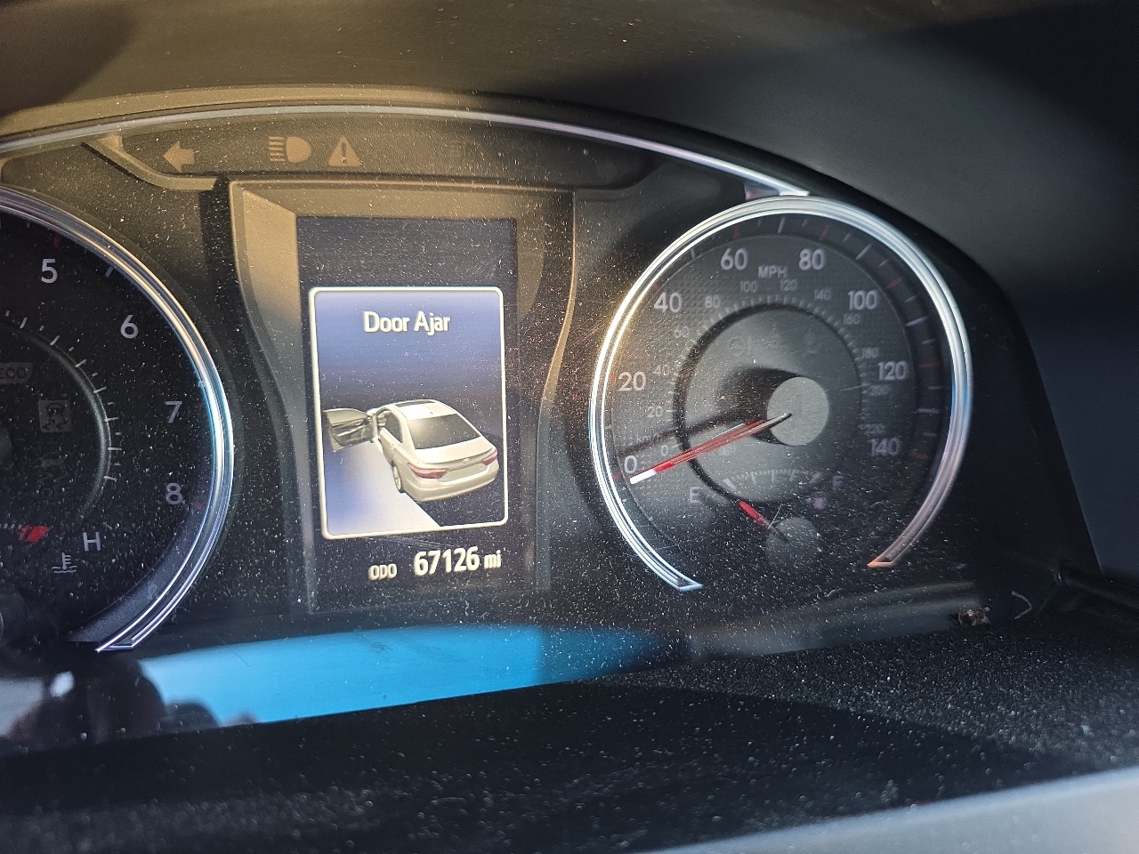 Toyota Camry 4dr Sdn I4 Auto SE w/Special Edition Pkg (Natl) 2016