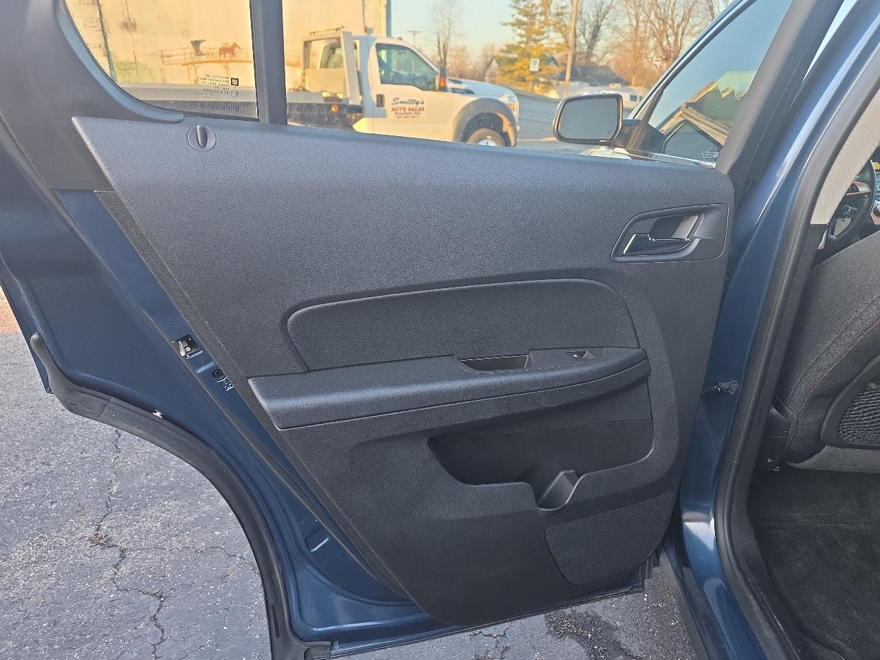 Chevrolet Equinox FWD 4dr LT w/1LT 2017