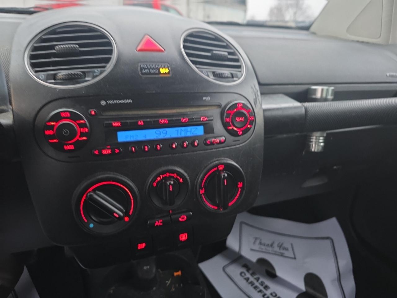 Volkswagen New Beetle Coupe 2dr 2.5L Auto 2008