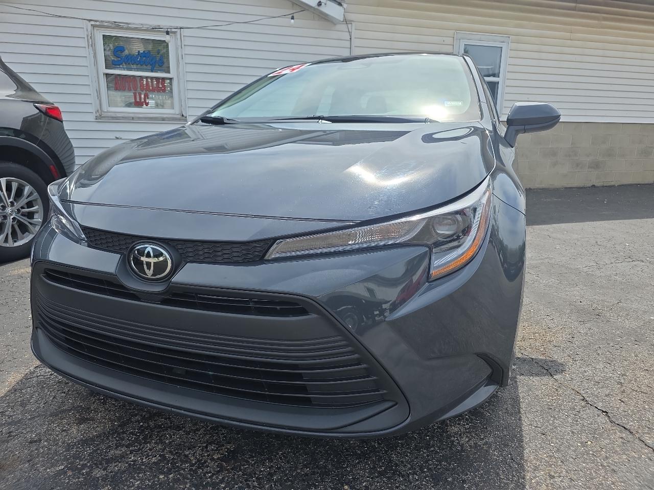 Toyota Corolla LE CVT (Natl) 2024