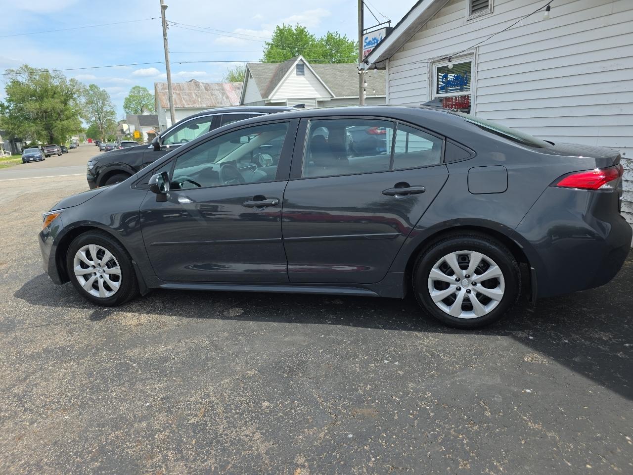 Toyota Corolla LE CVT (Natl) 2024