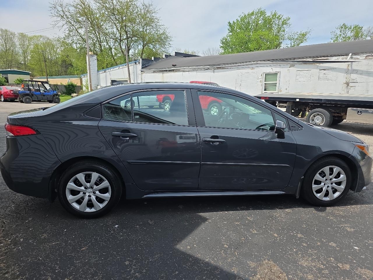 Toyota Corolla LE CVT (Natl) 2024