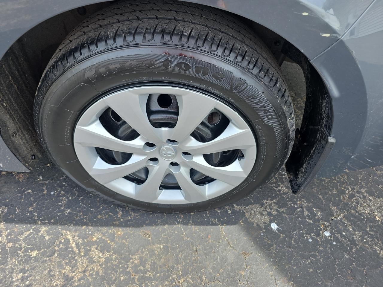 Toyota Corolla LE CVT (Natl) 2024