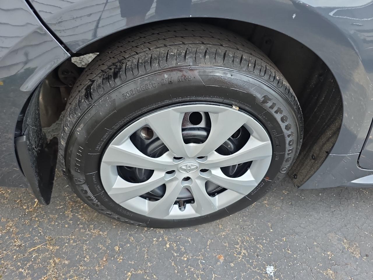 Toyota Corolla LE CVT (Natl) 2024