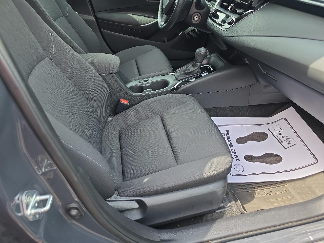 Toyota Corolla LE CVT (Natl) 2024