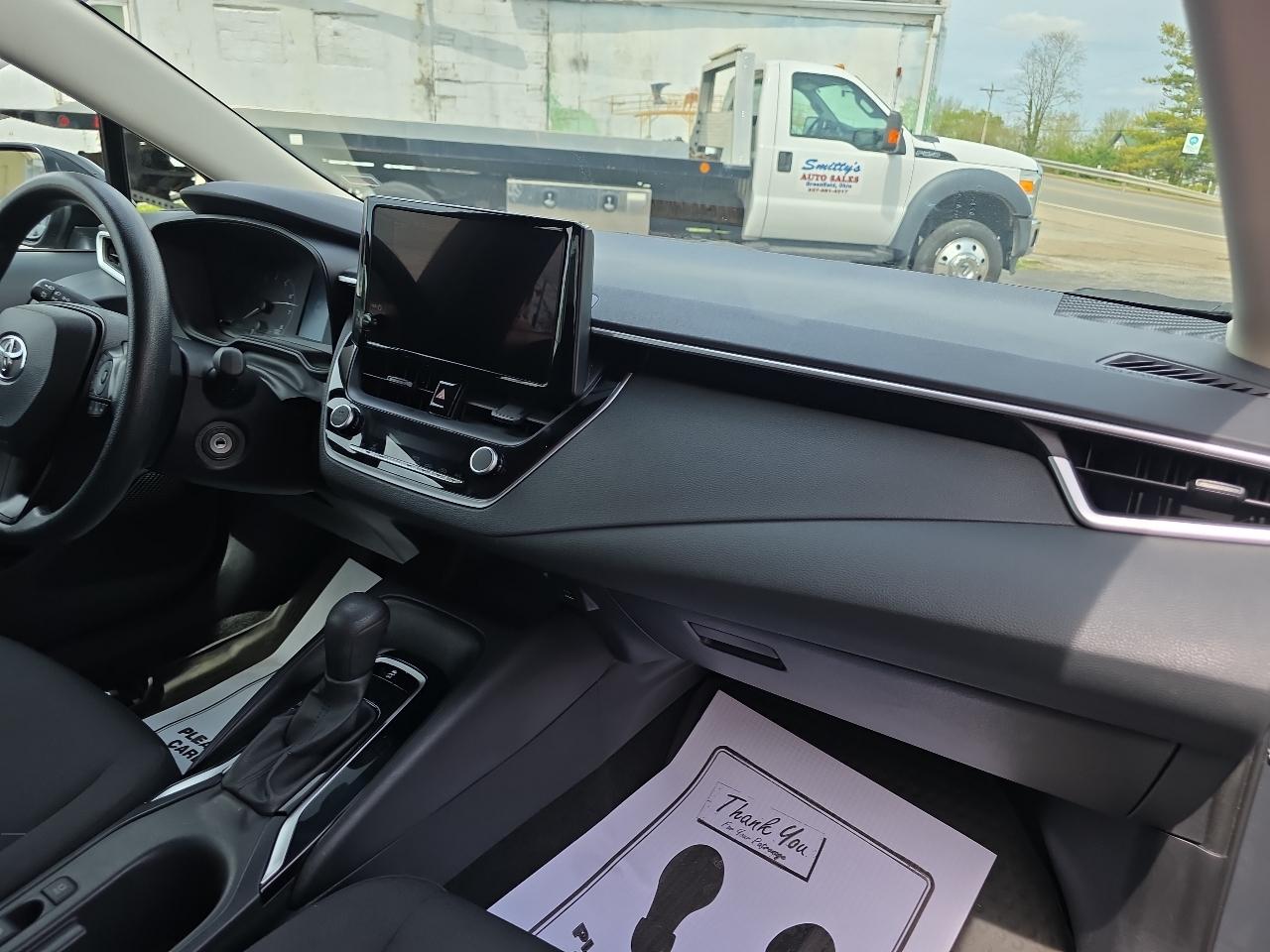 Toyota Corolla LE CVT (Natl) 2024