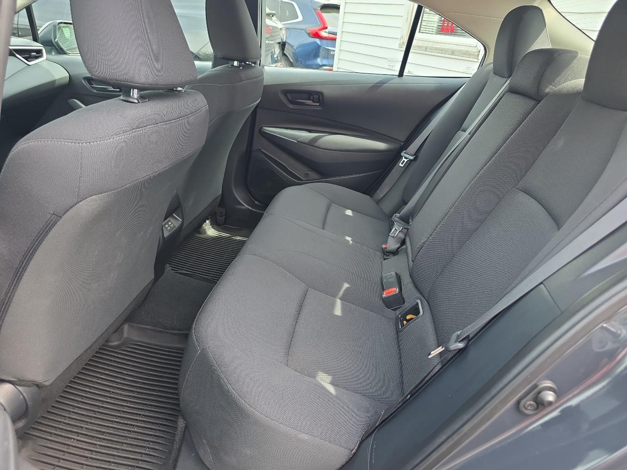 Toyota Corolla LE CVT (Natl) 2024