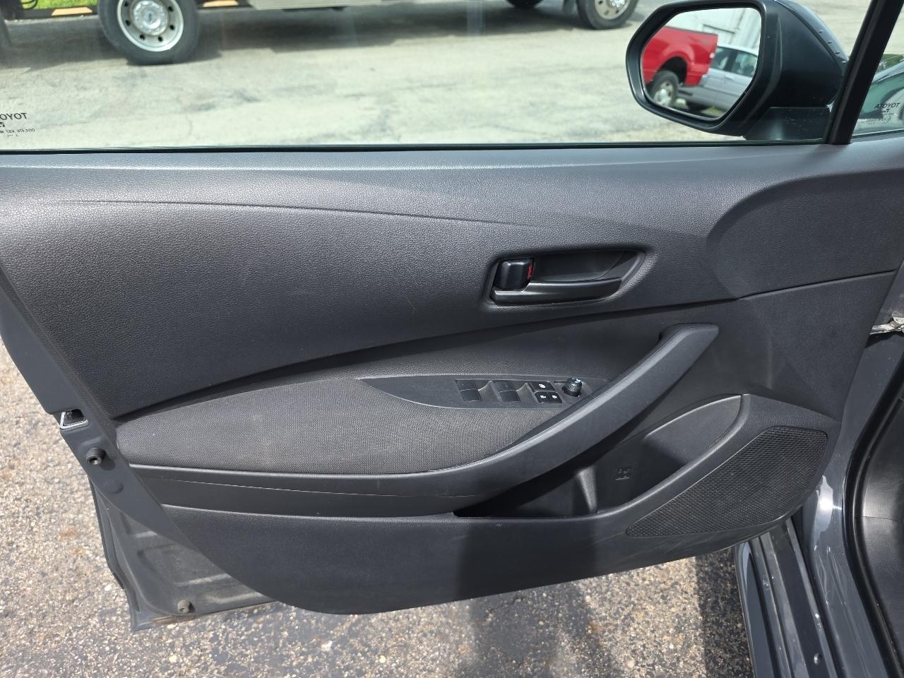 Toyota Corolla LE CVT (Natl) 2024