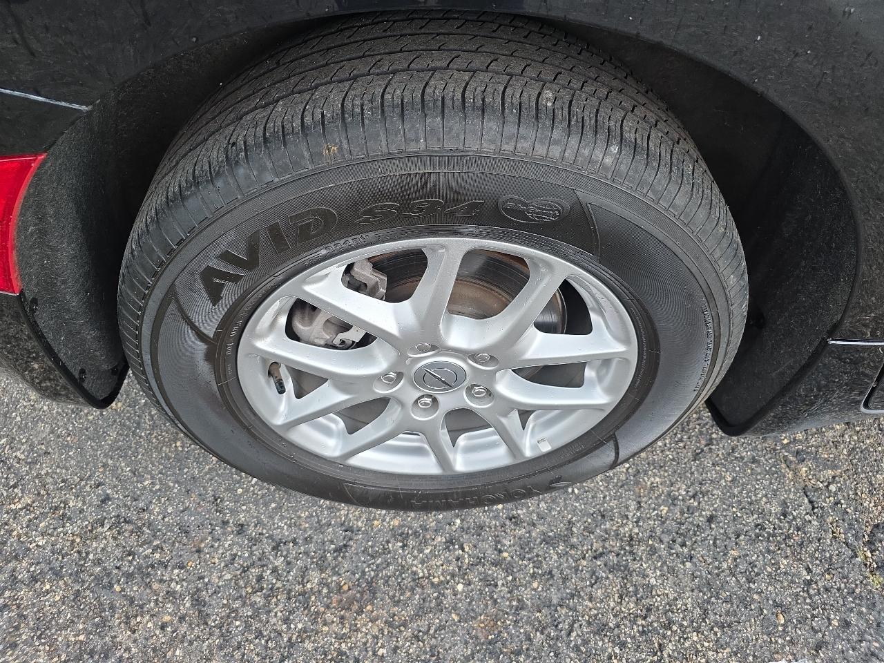 Chrysler Pacifica Touring L FWD 2023