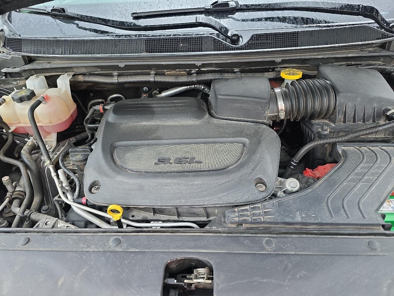 Chrysler Pacifica Touring L FWD 2023