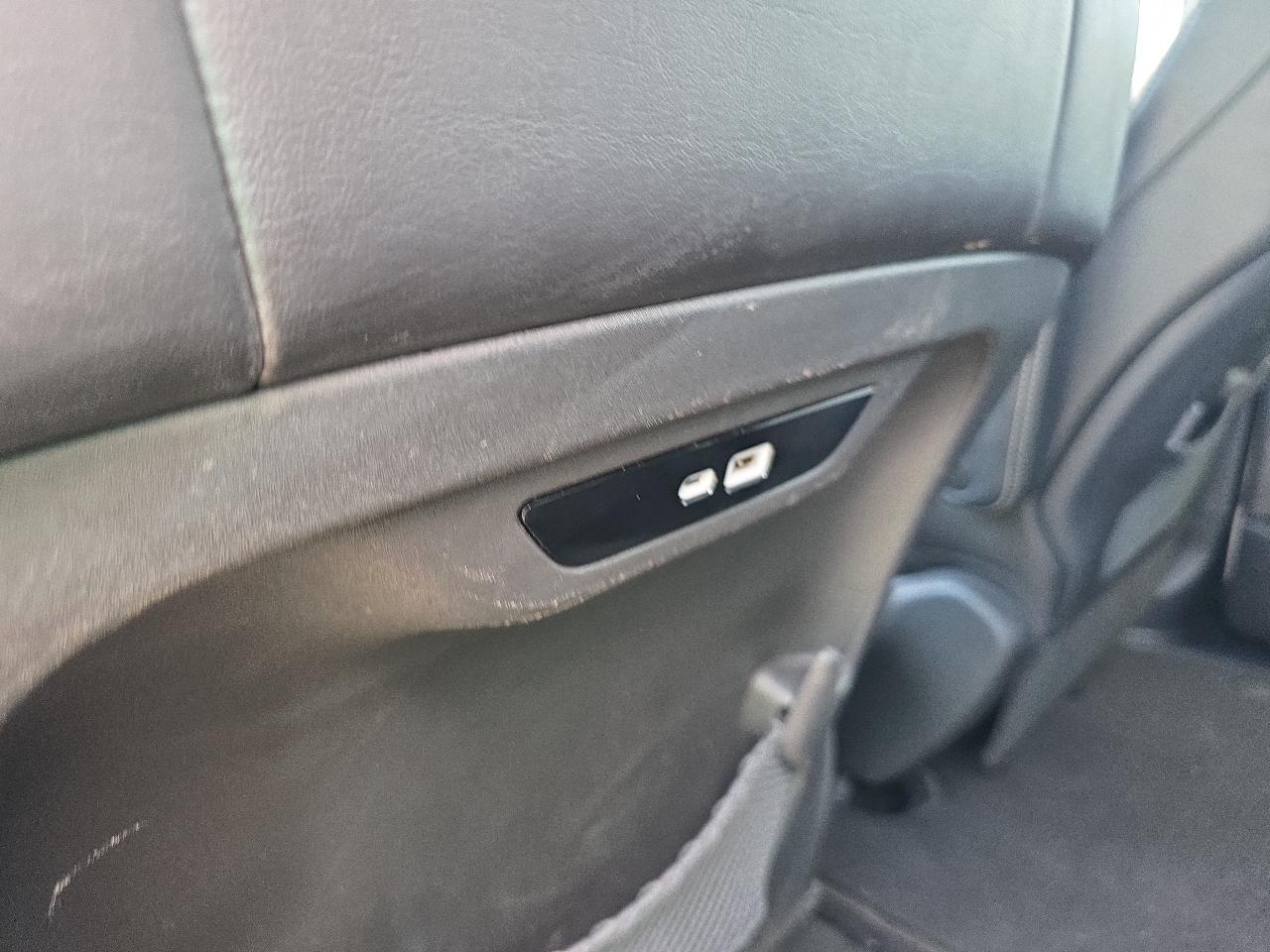 Chrysler Pacifica Select FWD 2025