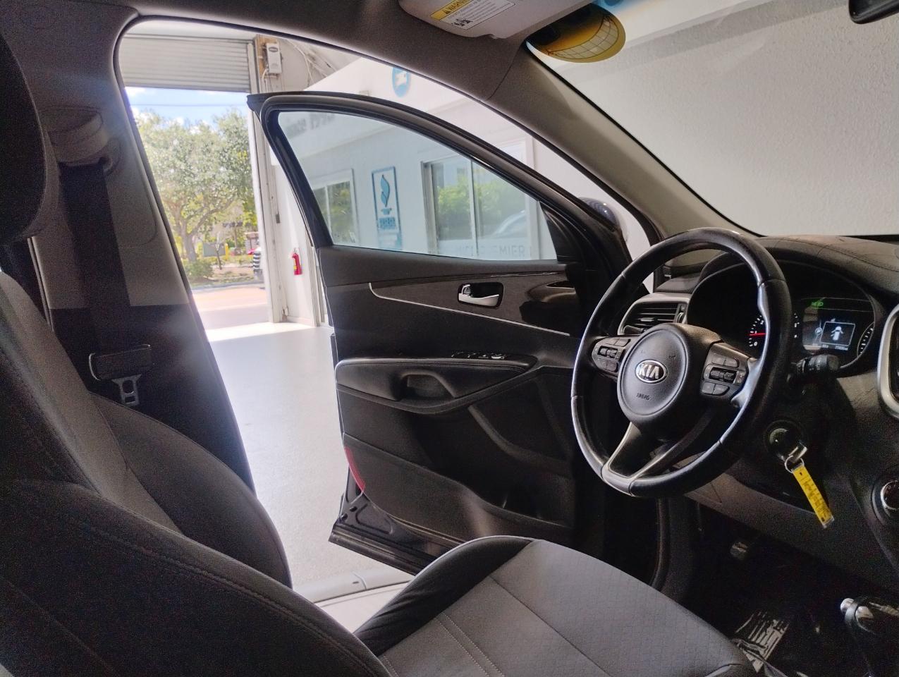 Kia Sorento LX 2WD 2016