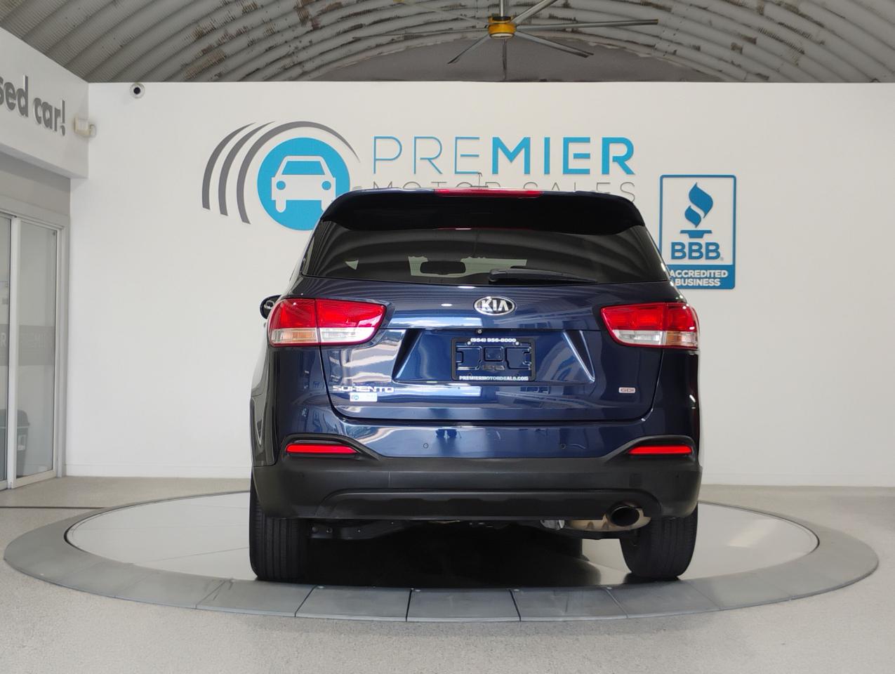 Kia Sorento LX 2WD 2016