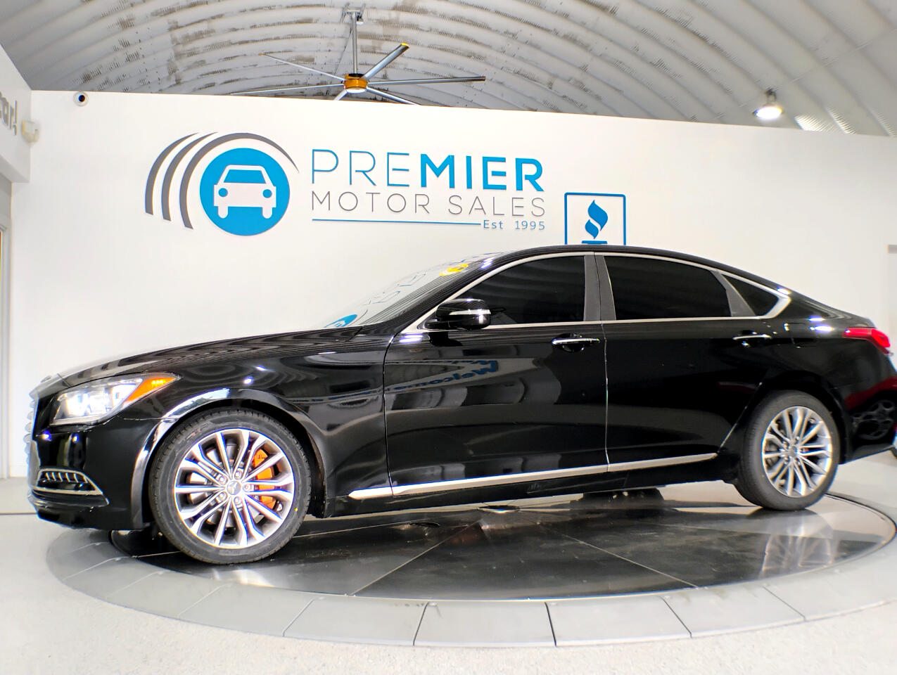 2015 Hyundai Genesis 3.8 photo 3