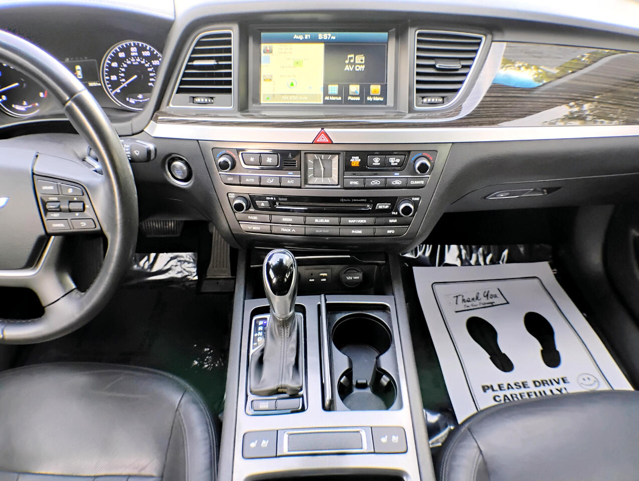 2015 Hyundai Genesis 3.8 photo 40