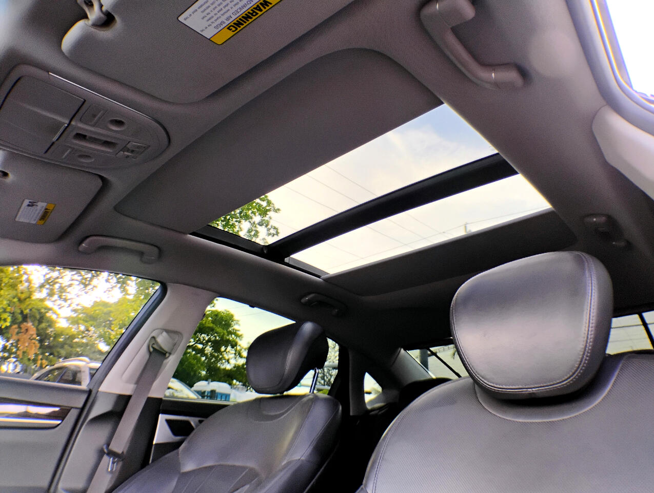 2015 Hyundai Genesis 3.8 photo 19