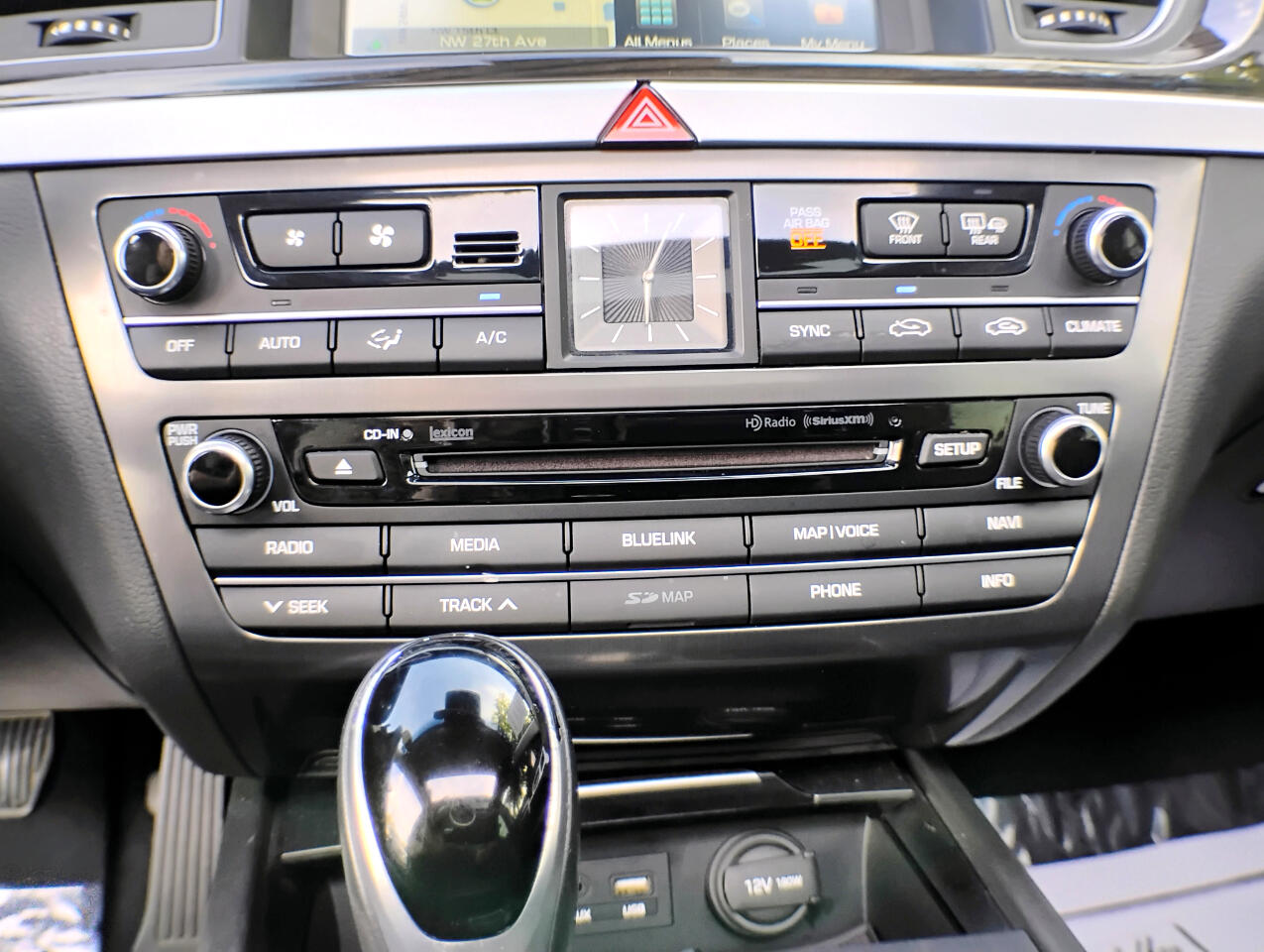 2015 Hyundai Genesis 3.8 photo 42
