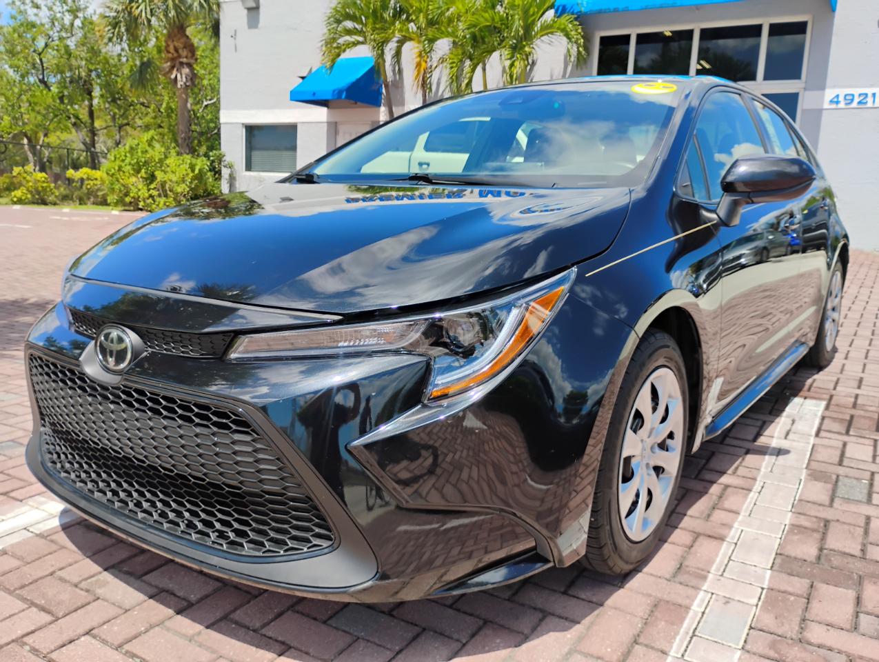 Toyota Corolla LE 2021