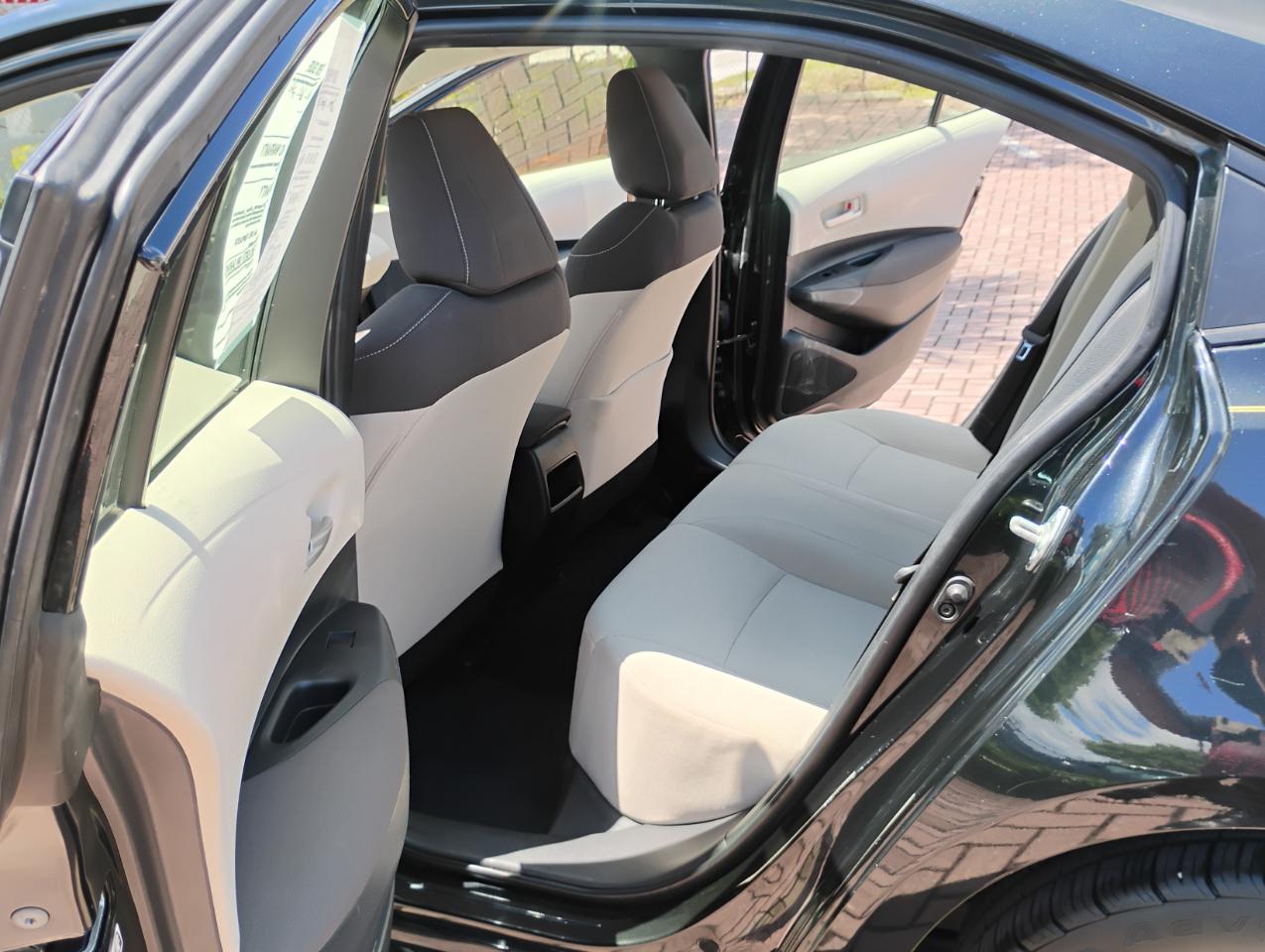 Toyota Corolla LE 2021