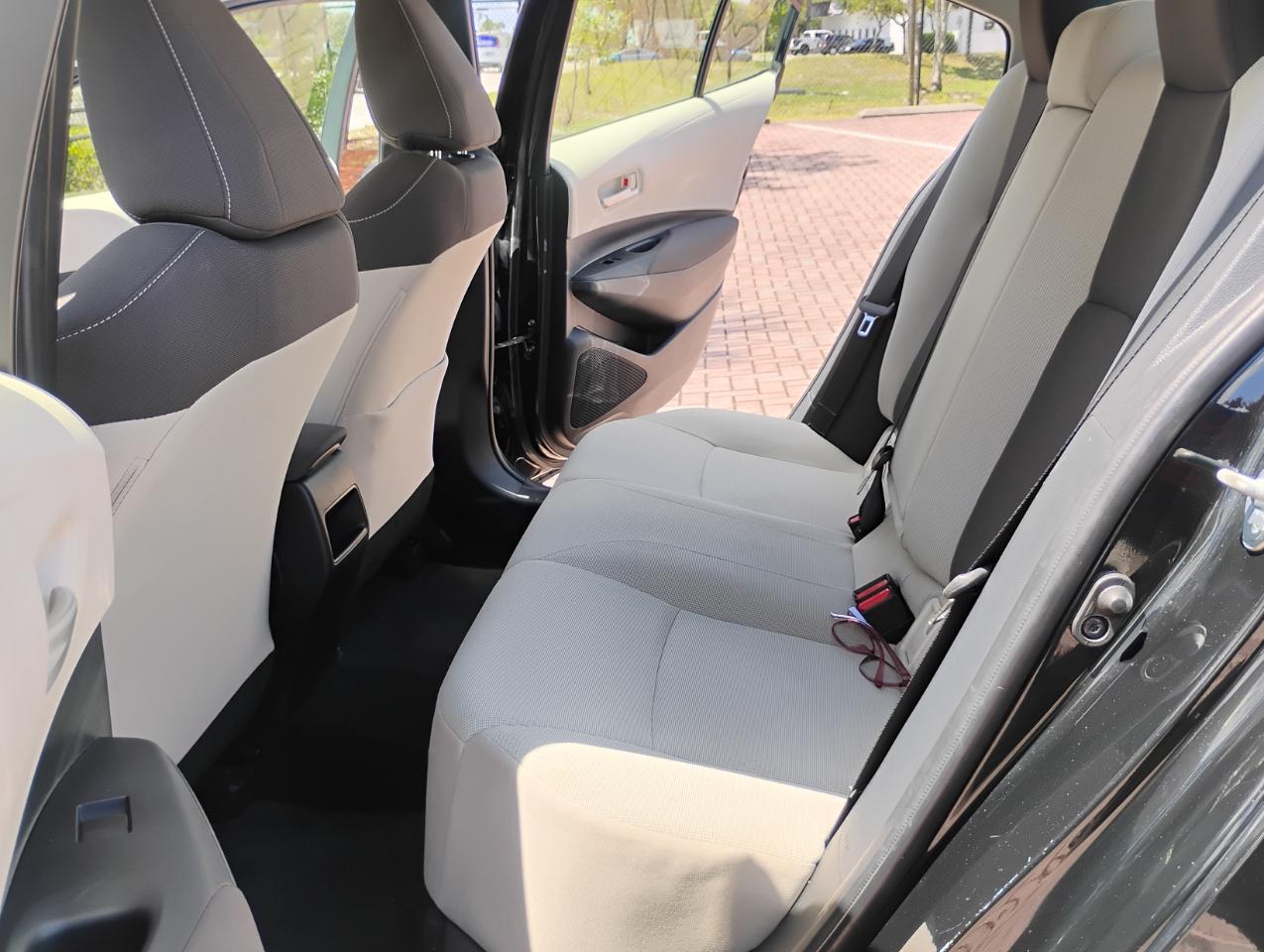 Toyota Corolla LE 2021