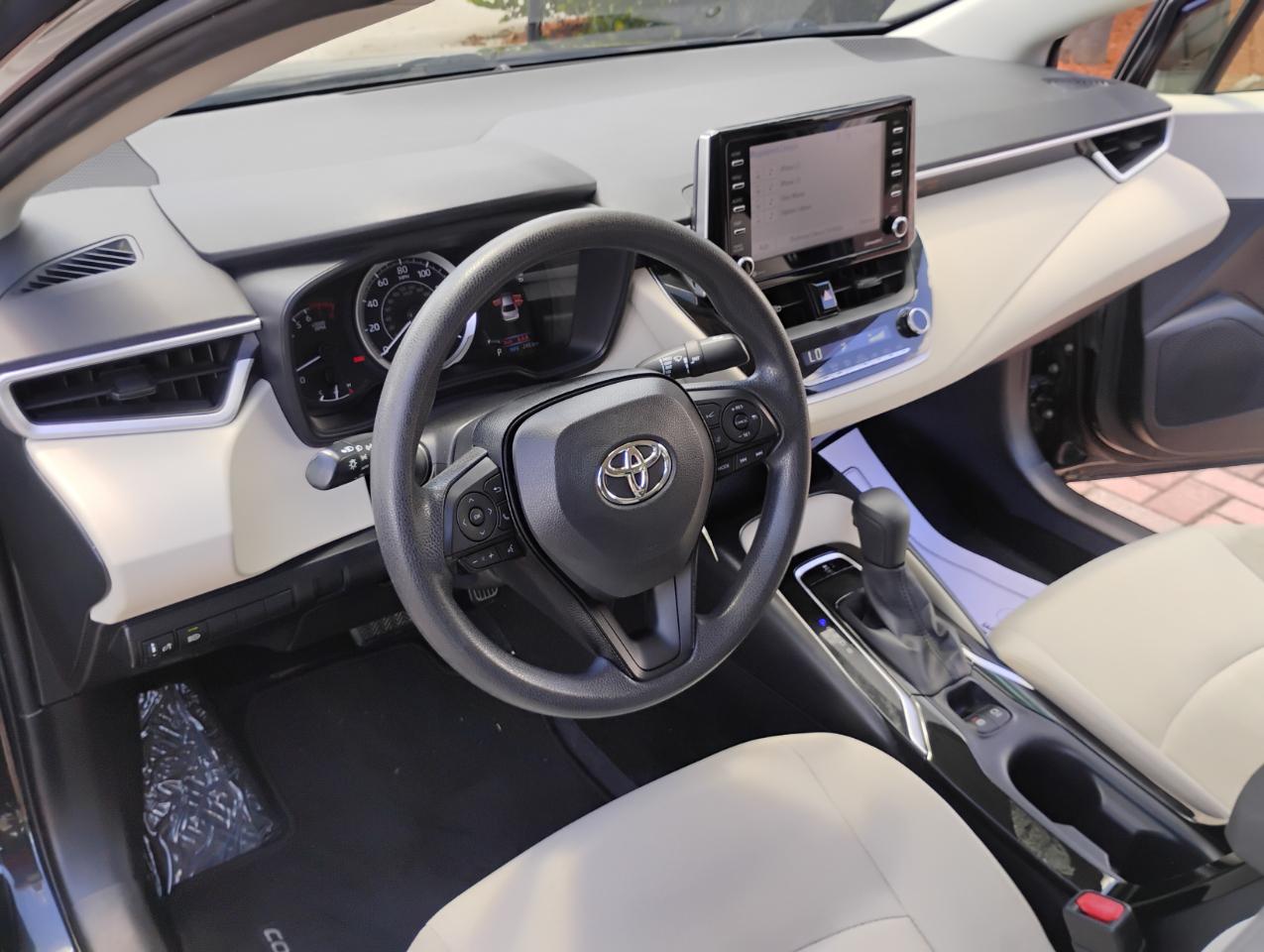 Toyota Corolla LE 2021