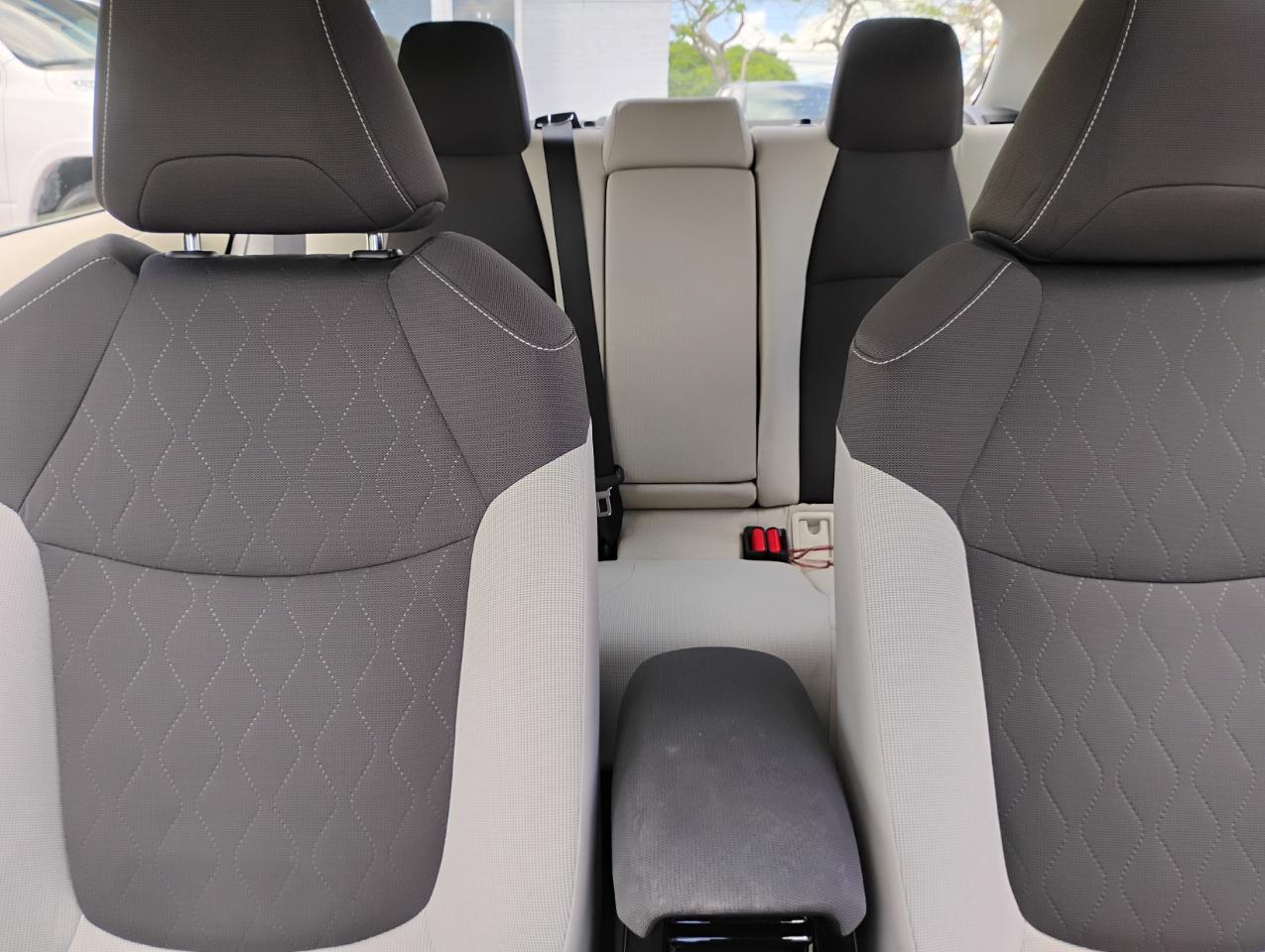 Toyota Corolla LE 2021