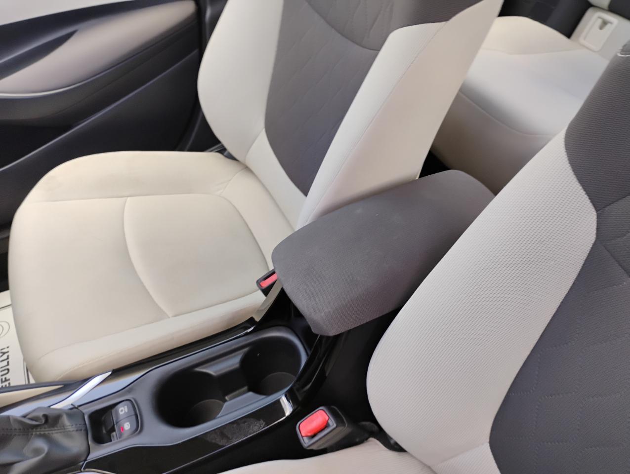 Toyota Corolla LE 2021