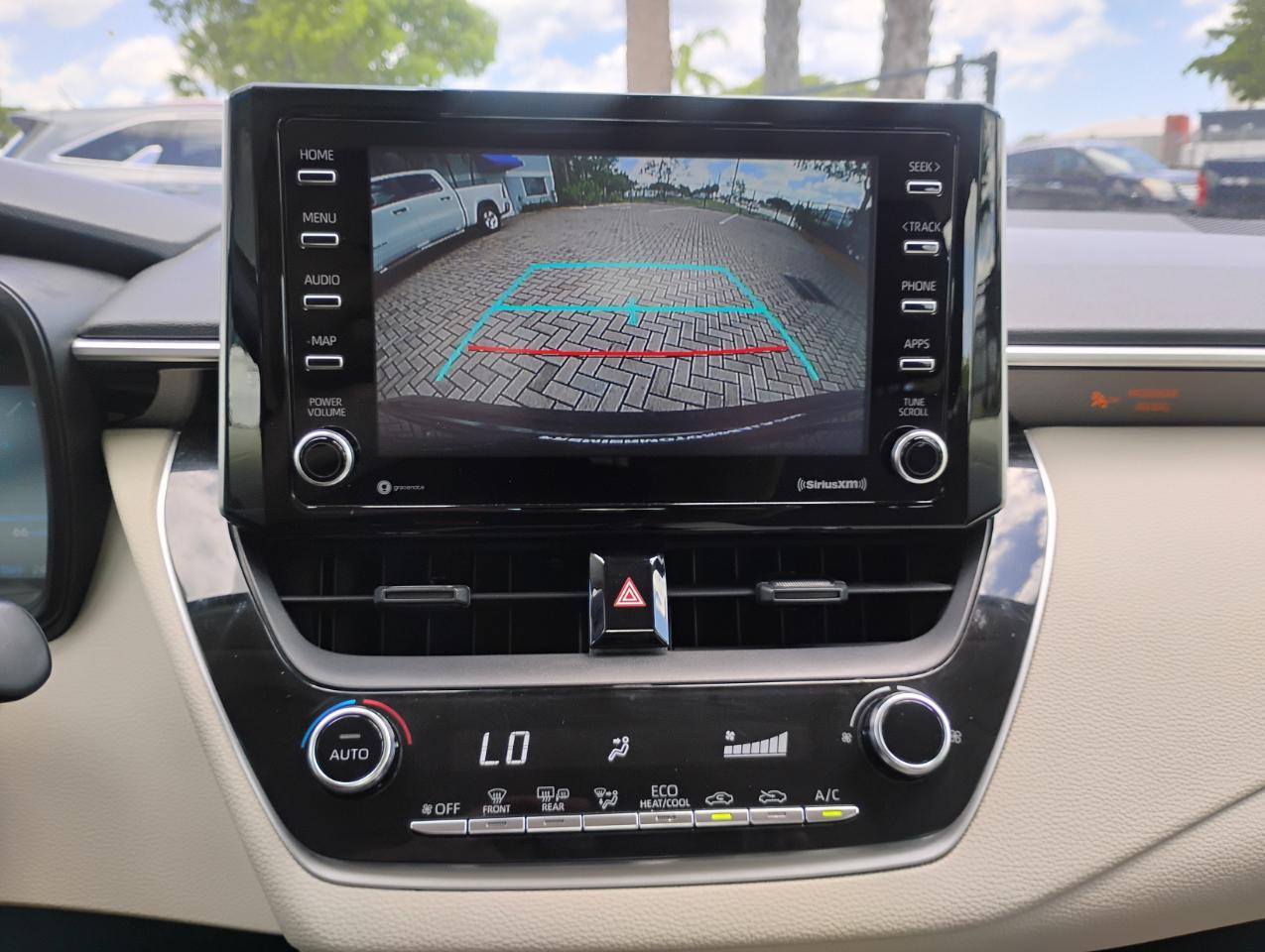 Toyota Corolla LE 2021