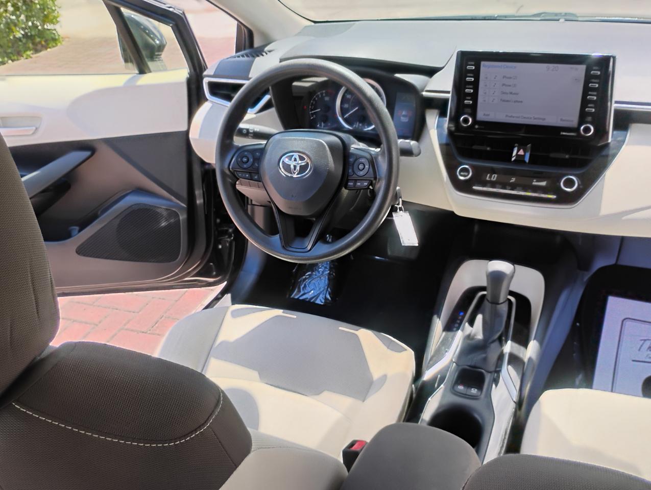 Toyota Corolla LE 2021