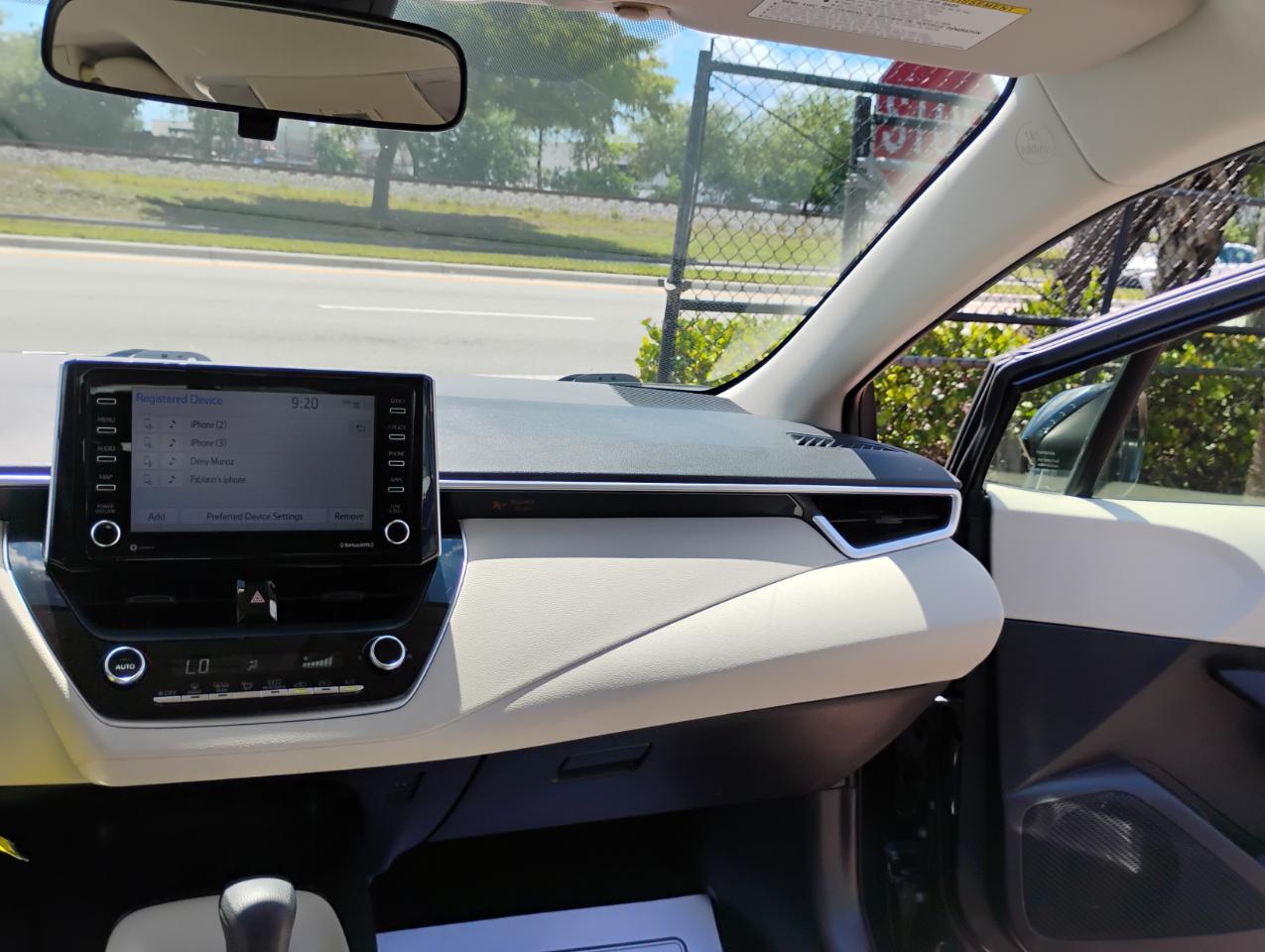 Toyota Corolla LE 2021