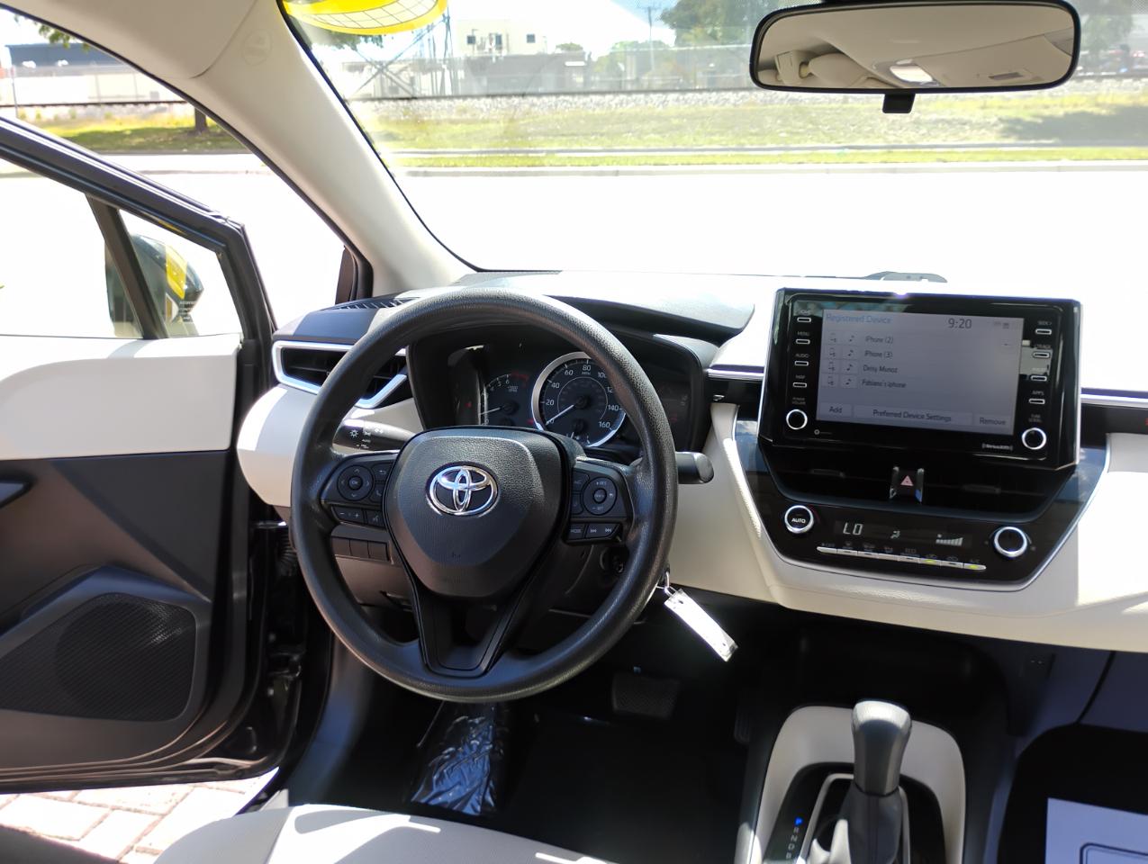 Toyota Corolla LE 2021