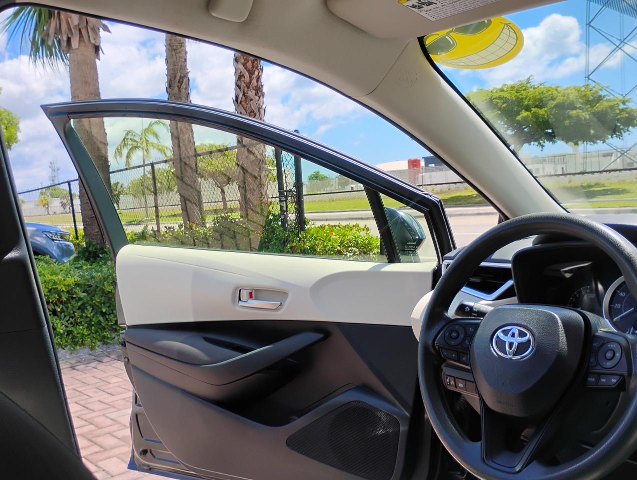 Toyota Corolla LE 2021