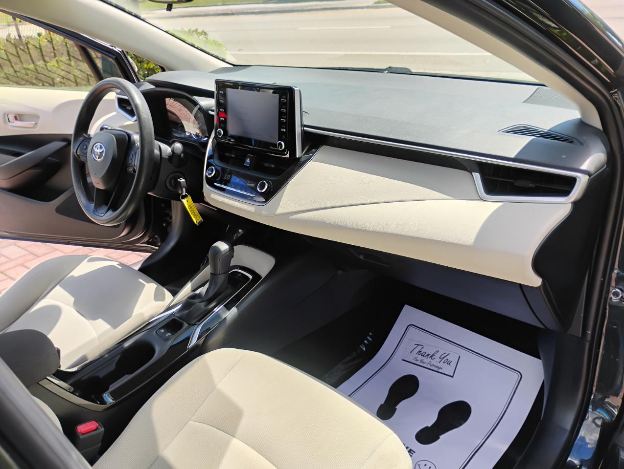 Toyota Corolla LE 2021