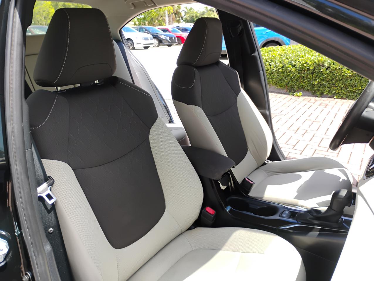 Toyota Corolla LE 2021