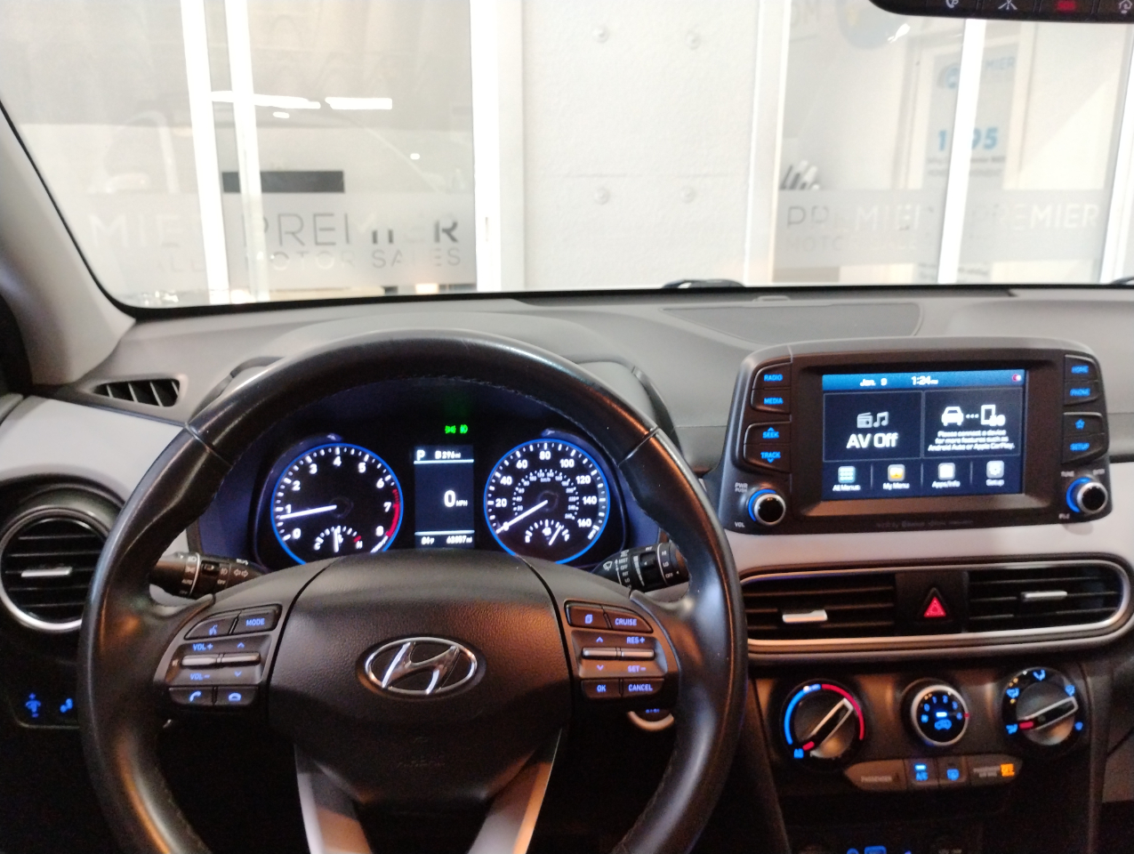 Hyundai Kona SEL w/Contrast Roof 2020