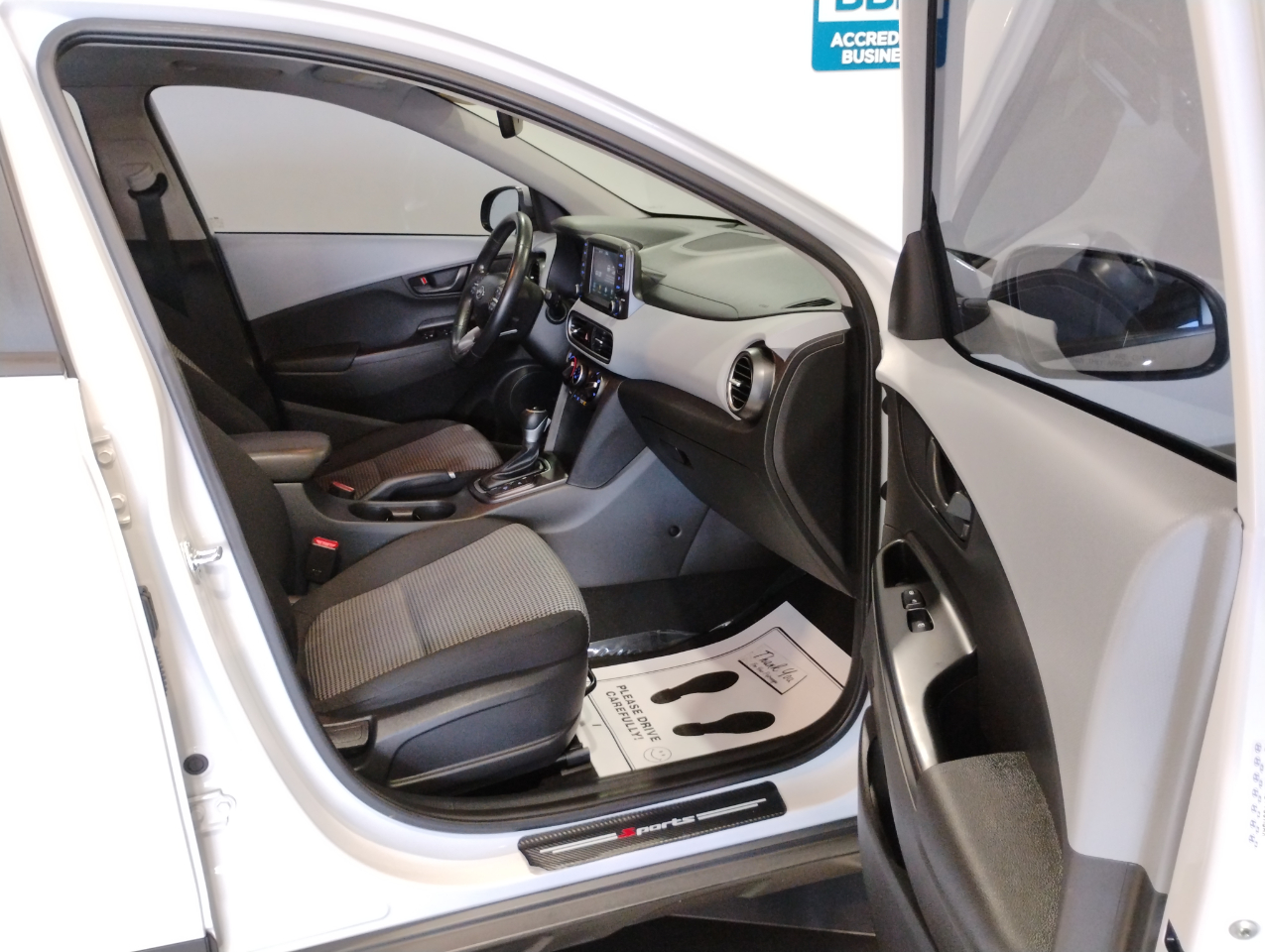 Hyundai Kona SEL w/Contrast Roof 2020