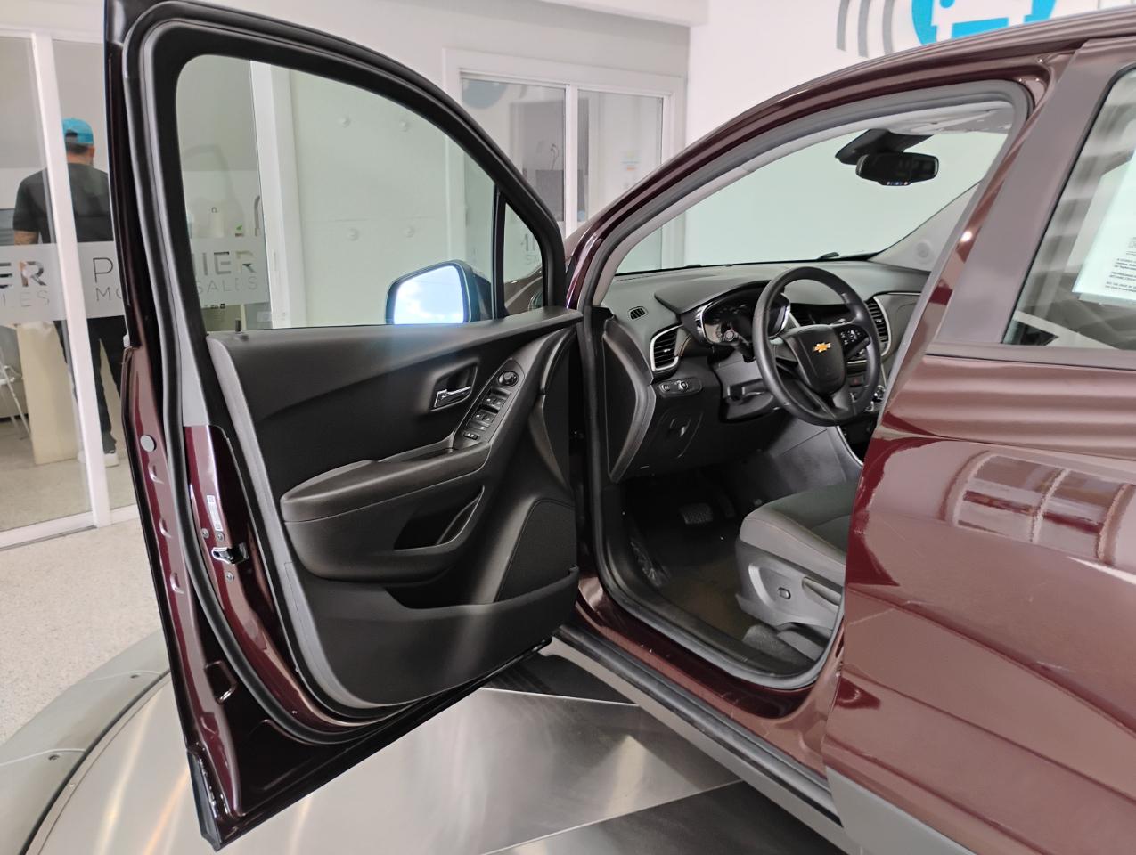 Chevrolet Trax LS FWD 2020