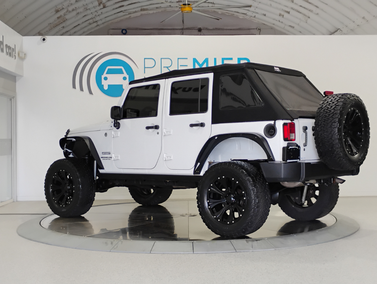 Jeep Wrangler Unlimited Sport 4WD 2015