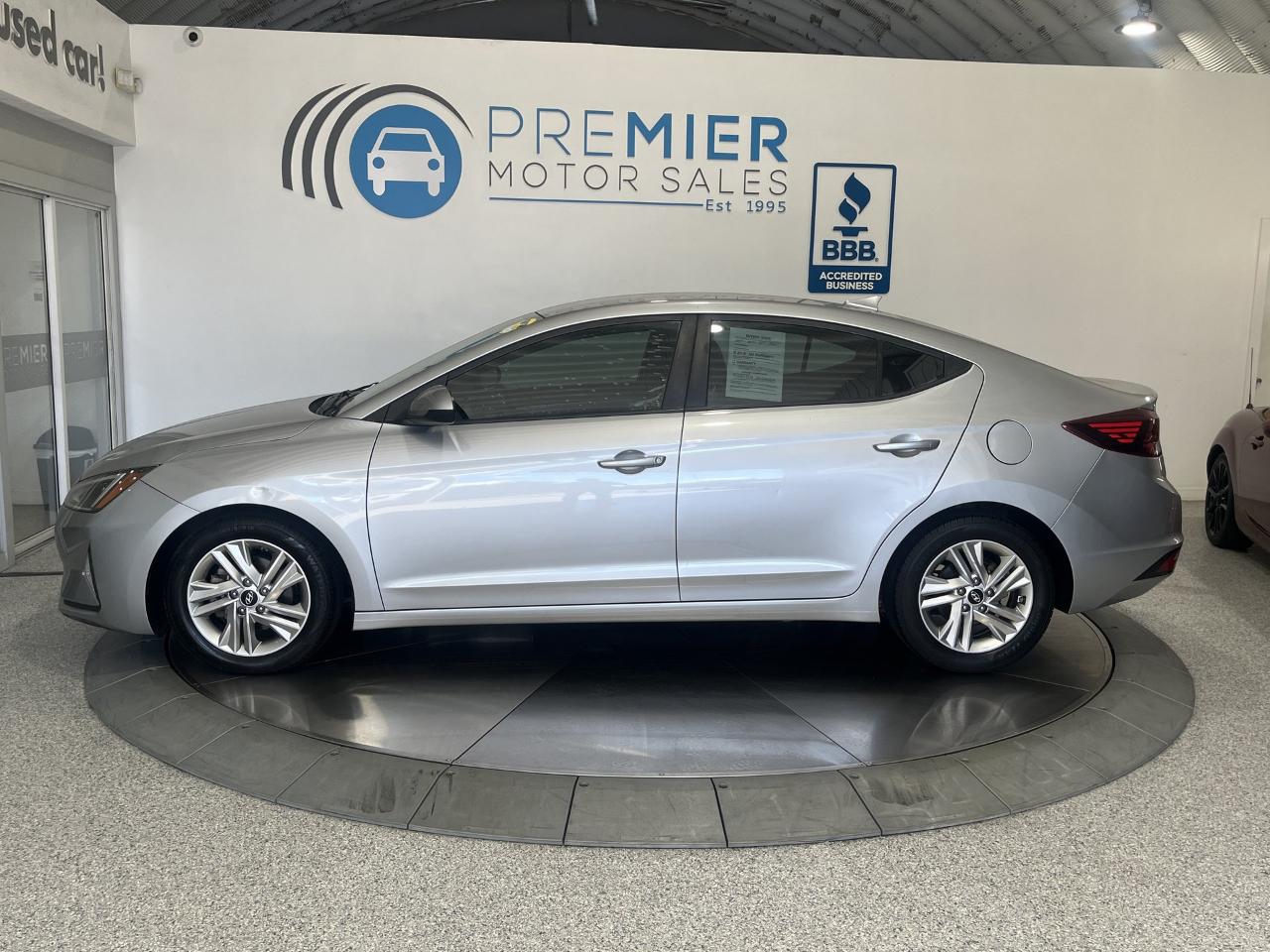 Hyundai Elantra SEL 2020