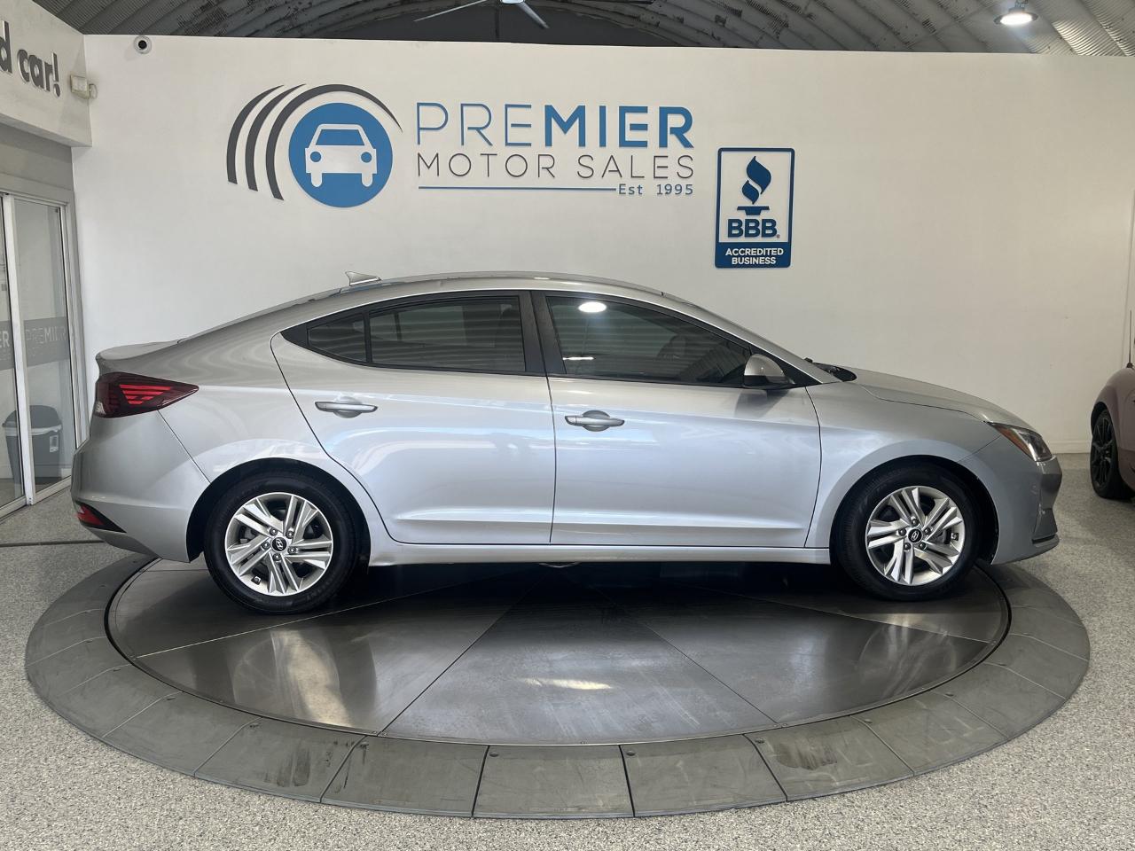 Hyundai Elantra SEL 2020