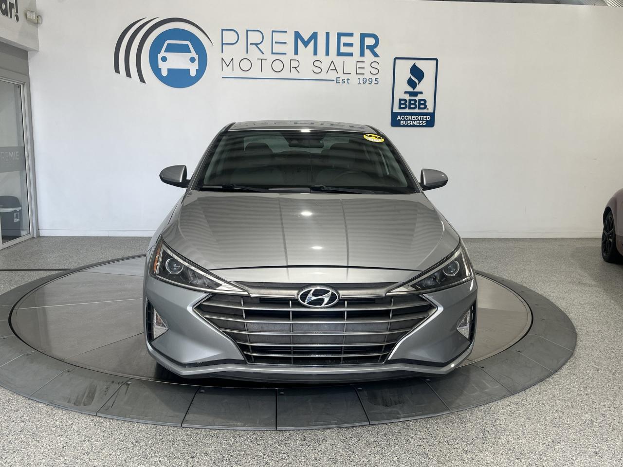 Hyundai Elantra SEL 2020