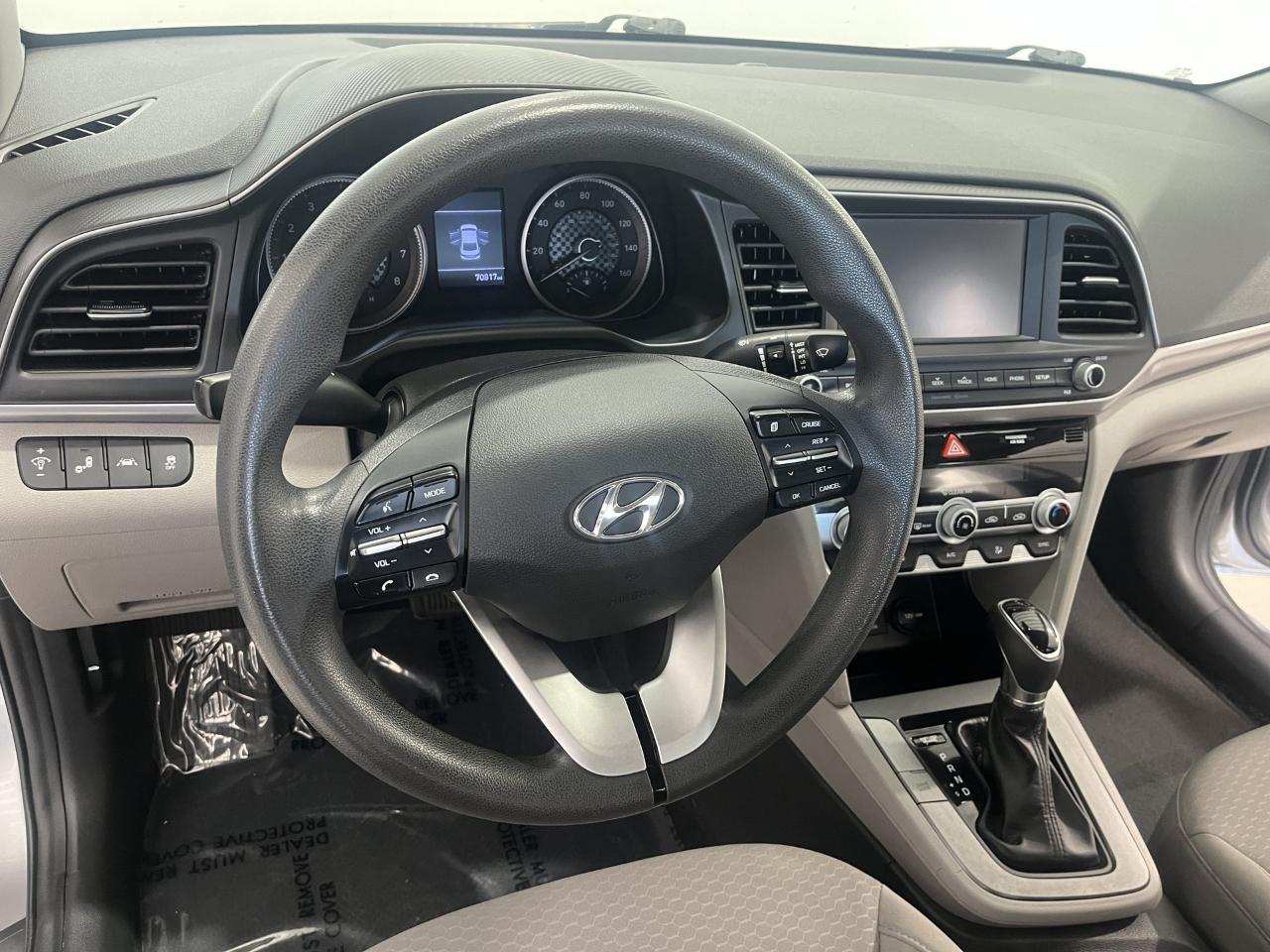 Hyundai Elantra SEL 2020