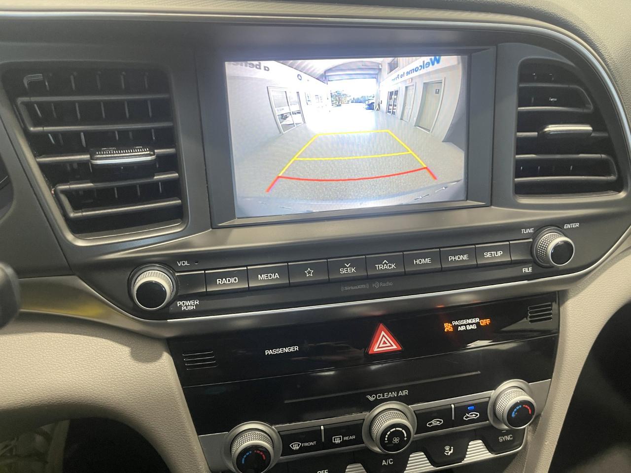 Hyundai Elantra SEL 2020