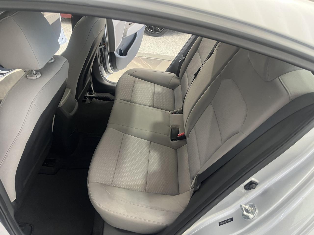 Hyundai Elantra SEL 2020
