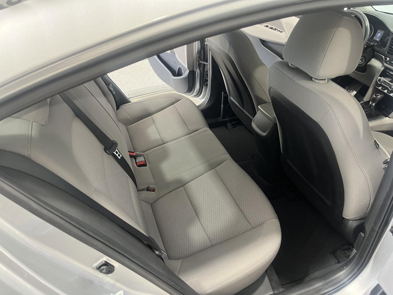 Hyundai Elantra SEL 2020