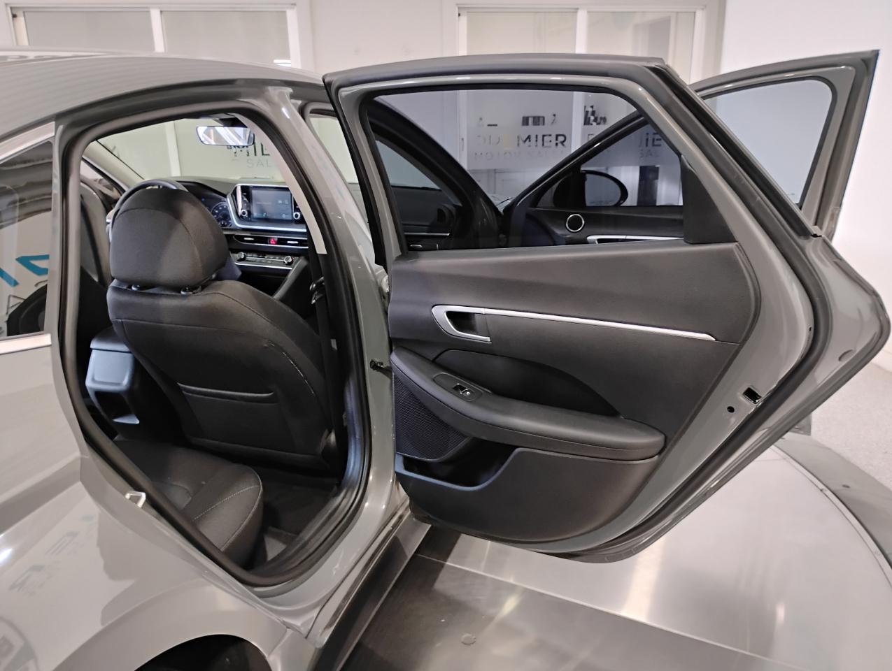 Hyundai Sonata SE 2021