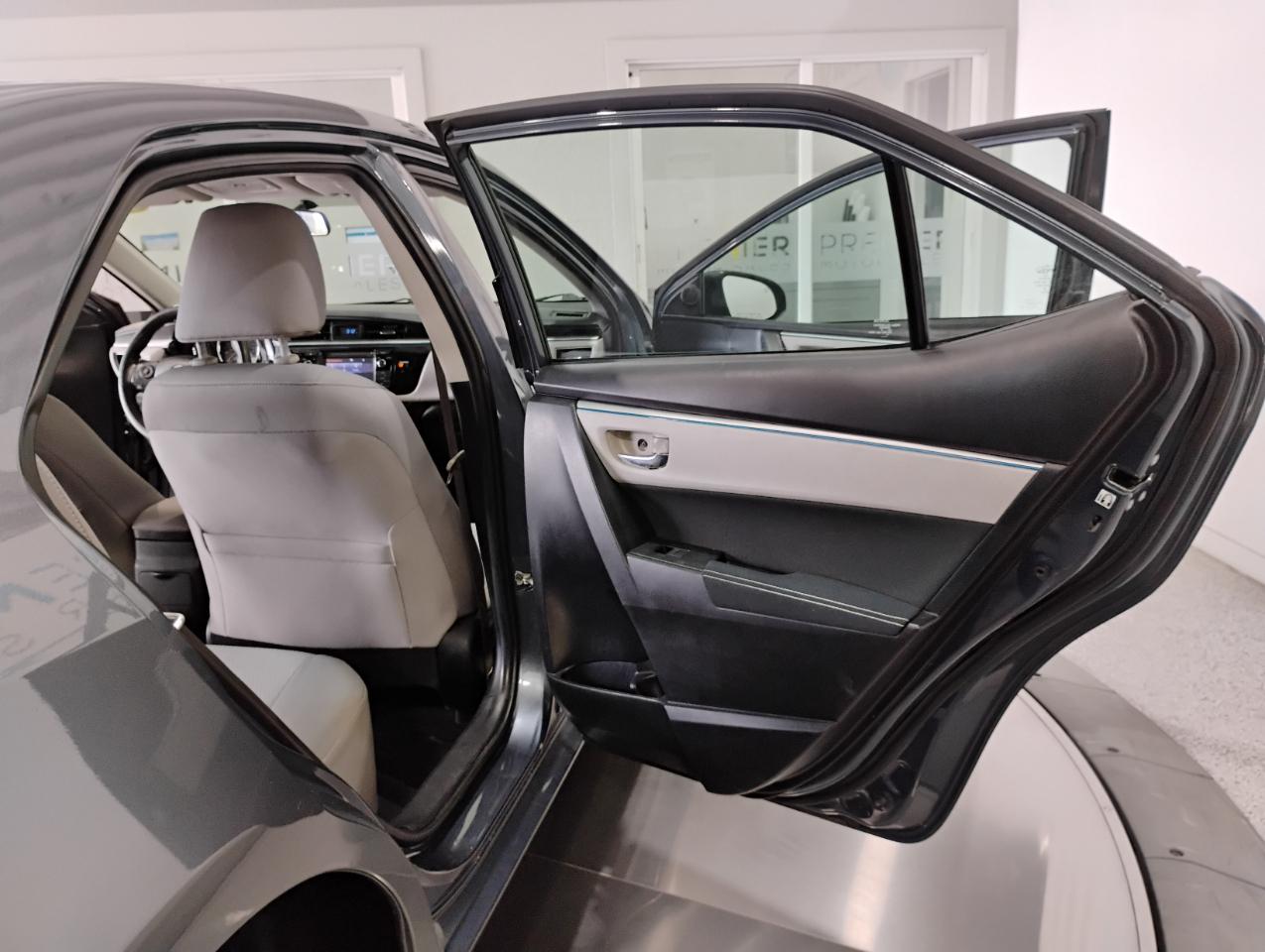 Toyota Corolla LE CVT 2016